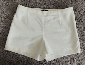 H&M Womens Stretch Flat Front Ivory Side Zip Shorts Size 6