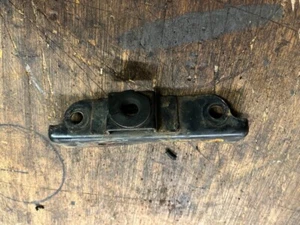 KAWASAKI Z200 SIDE PANEL MOUNTING BRACKET - Picture 1 of 3