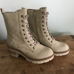 NIB Born Woman’s 9.5M Beige Combat Style Boots Laces & zipper - Picture 1 of 5