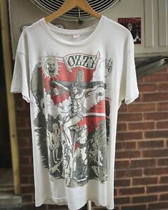 Vintage Ozzy Osbourne “Crucifixion” Glow In The Dark Design USA t-shirt size XL