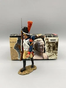 King & Country NA060 Guardia con Rifle Marchando Napoleónico Retirado Raro - Imagen 1 de 2