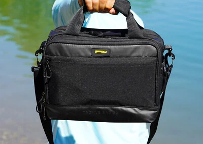 SPRO Tackle Bag 30 Angeltasche Streetfishing Bag inkl 4 Köderboxen Zanderangeln - Bild 1 von 4