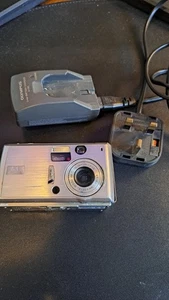 Olympus Camera C-60 Zoom Digital Compact Camera and charger - Picture 1 of 2