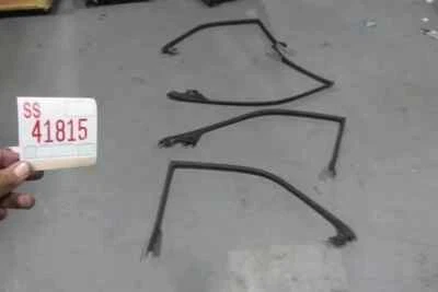 Moldura de ventana de puerta Q45 1999 lado del conductor pasajero delantero trasero interior OEM Foto 1 de 4