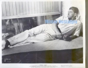 Foto d'epoca 1953 Ronald Reagan guarda la zona tropicale Rhonda Fleming #59 - Foto 1 di 1