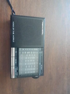 REALISTIC VOICE OF THE WORLD MODEL DX-342 9 BAND - Picture 1 of 7