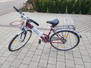 Damen Trekking Fahrrad 26 Zoll, gebraucht, dunkelrot, vielleicht 15 x gefahren - Bild 1 von 12