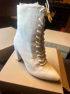 Women’s Lace Up Short Booties Ankle Mid Calf High Heeled Size 6.5 New Open Box - Picture 1 of 7