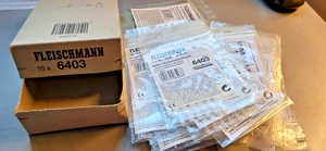 23 x 6403 (contenuto 12 pz.) Fleischmann connettore binario isolante, mai usato in confezione originale - Foto 1 di 3
