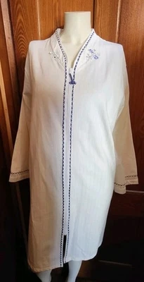 Abrigo Aria Floral Bordado Cremallera Completa Mediano Blanco Azul Borde Foto 1 de 4