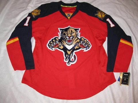 Roberto Luongo Florida Panthers 2015 Red Reebok Authentic Road Jersey Size 52 Cover