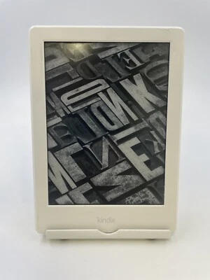 Amazon Kindle 8th Generation SY69JL 6" 4GB Wi-Fi White eBook Reader - Image 1 of 4