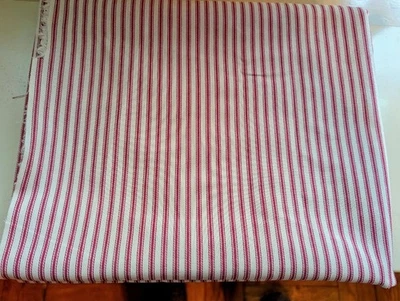 Tela de algodón de 2 yardas: rayas rojas (60") Foto 1 de 2