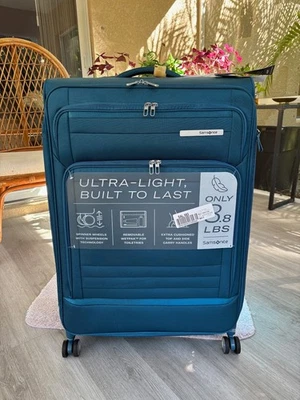 Samsonite AirLIFT Large Check-in Spinner Color: Cerulean - Image 1 of 4