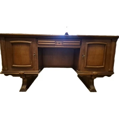 Schreibtisch Nußbaum Ca 60 JAHRE Alt - Bild 1 von 4