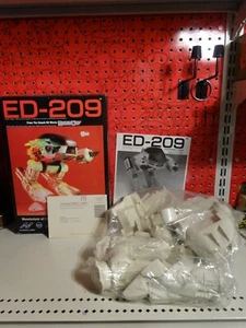 Vintage 1989 Horizon Robocop ED-209 Vinyl Model Kit Japan 1/9 Scale 11" New - Picture 1 of 8