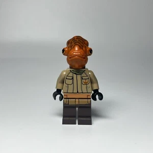 LEGO Star Wars Mon Calamari Officer (sw0248) Wrong Torso + Legs - Picture 1 of 2