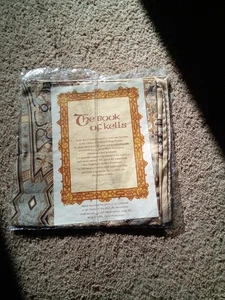 Neu The Book Of Kells Schal - Irish Gift Irland Celtic Present 34 x 34 beige  - Bild 1 von 11