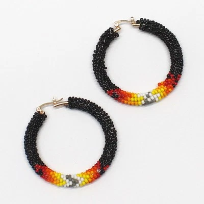 Brincos de argola feitos à mão com miçangas 2 polegadas cor preta estilo nativo - Imagem 1 de 2