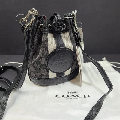 Bolsa Coach Mini Dempsey Bucket em Prata/Preto Couro Fumaça Transversal C8322 Nova com etiquetas - Imagem 1 de 4