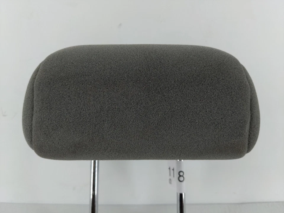 Подголовник подголовник заднее центральное сиденье Suzuki Forenza 2005-2008 годов выпуска темно-серый H8L68 - Изображение 1 из 4