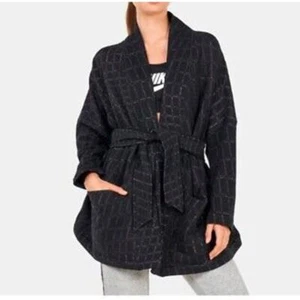 Nike Yoga Therma-FIT Luxe Reversible Wrap Sweater Black DX6375 Size 2X NWT $140 - Picture 1 of 8