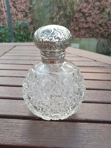 ANTIQUE SILVER CRYSTAL HOBNAIL GLASS PERFUME SCENT BOTTLE  B'ham 1904  - Picture 1 of 14