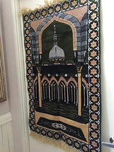 VINTAGE TURKISH PRAYER PLUSH VELVET WALL HANGING TAPESTRY TEMPLE SCENERY RUG - Picture 1 of 12