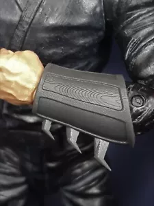 League of Shadows Gauntlets - Pair - Fits Articulated Icons Ninja - Picture 1 of 4