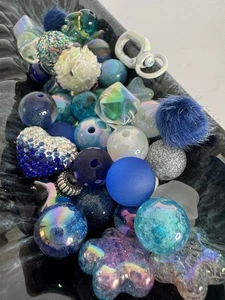 Blau Acryl Perlen Mix meist 16 mm Handarbeit ausgefallen Katzenauge Quadrat irisierend 50+ - Bild 1 von 24