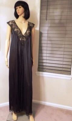 CLAIRE SANDRA BY LUCIE ANN BH VTG BLACK with BLACK LACE Nightgown size Medium - Image 1 of 4
