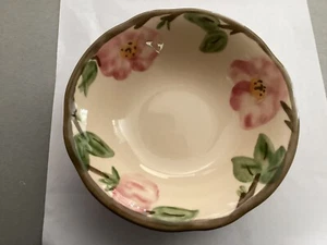Tazón de fruta de barro rosa del desierto franciscano marca de flores de 5 pulgadas EE. UU. - Imagen 1 de 5