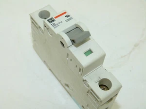 Disyuntor Cutler Hammer WMS1D02 1p 2a 240v usado - Imagen 1 de 1