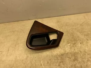 2003-2005 MERCEDES BENZ ML350 LEFT FRONT DOOR PANEL INTERIOR HANDLE TRIM WOOD - Picture 1 of 4