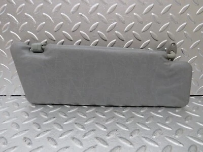 ♙�25861♂ Mercedes-Benz W124 280E parasol lado derecho gris Foto 1 de 4