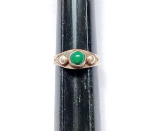 Vintage .925 Sterling Silver & Jade Stone Ring - Picture 1 of 7