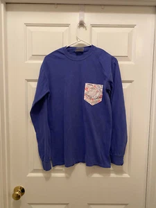 Neu mit Etikett Delta Gamma Damen-Langarm-T-Shirt Schwesternschaft Kollektion blau pink Small - Bild 1 von 2