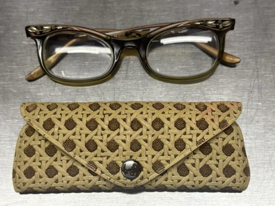 Vintage 1950's U/Z CatEye Glasses Eyeglass Frames & Case 5 1/2 Cat Eye - Image 1 of 4