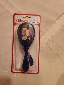 " NIP " Kidgets Baby Comb & Brush Set " Great Baby Shower Gift " - Picture 1 of 2