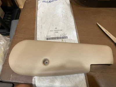 (1) NOS 2000-2004 Ford F150 Passenger Side Seat Tract Side Moulding trim cover - Image 1 of 4