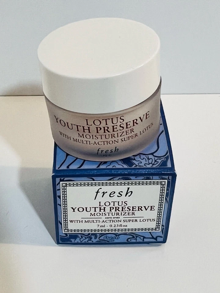 Crema hidratante Fresh Lotus Youth Preserve 0,5 oz/15 ml nueva Foto 1 de 1