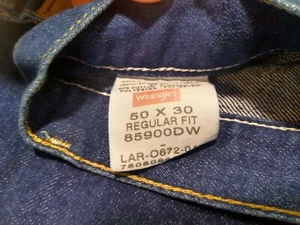 NWT Wrangler Hero Stretch Flex Regular fit Seat Thigh Jeans 50 X 30 - Picture 1 of 12