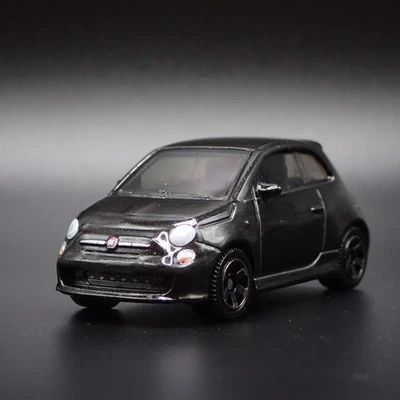 2007-2025 FIAT 500 Turbo Nero 1/64 Scala da Collezione Diorama Modellino Auto - Immagine 1 di 4