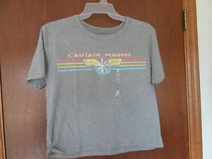 Marvel Comics Captain Marvel junior t-shirts NWT XL Juniors Disney - Picture 1 of 2