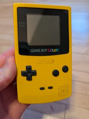Sistema portátil Nintendo Game Boy colorido amarelo/dente-de-leão, CGB-001, FABRICANTE DE EQUIPAMENTO ORIGINAL, testado - Imagem 1 de 2