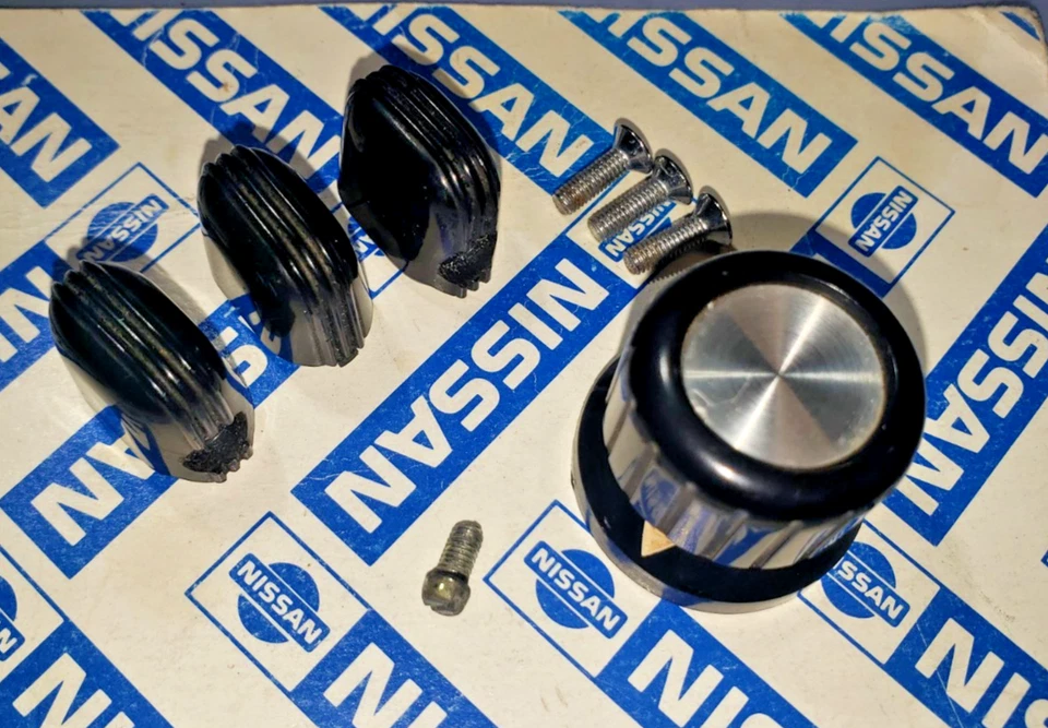 JUEGO DESLIZANTE VENTILACIÓN PERILLA VENTILADOR DATSUN 240Z FABRICANTE ORIGINAL 1972-1973 S30Z ¡BONITO! Foto 1 de 4