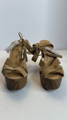 Sandalias Guess para mujer de gamuza con plataforma talla 10M marrón con cordones Foto 1 de 4