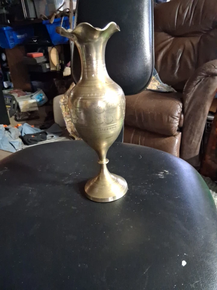 老式古董蚀刻纯色黄铜花瓶手工制作雕刻印度黄铜花瓶  — 第 1/4 张图片