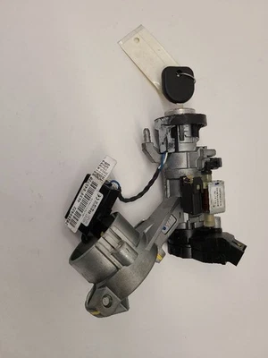 2010-2015 CHEVROLET EQUINOX Ignition Switch with Key 94737994 - Image 1 of 4