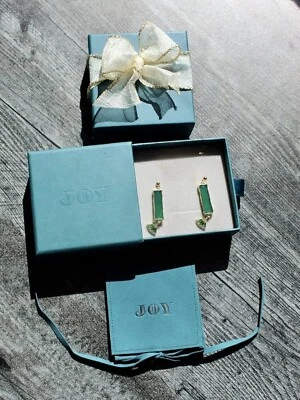 Персиковый Plié серьги, золото и зеленый оникс - Изображение 1 из 4